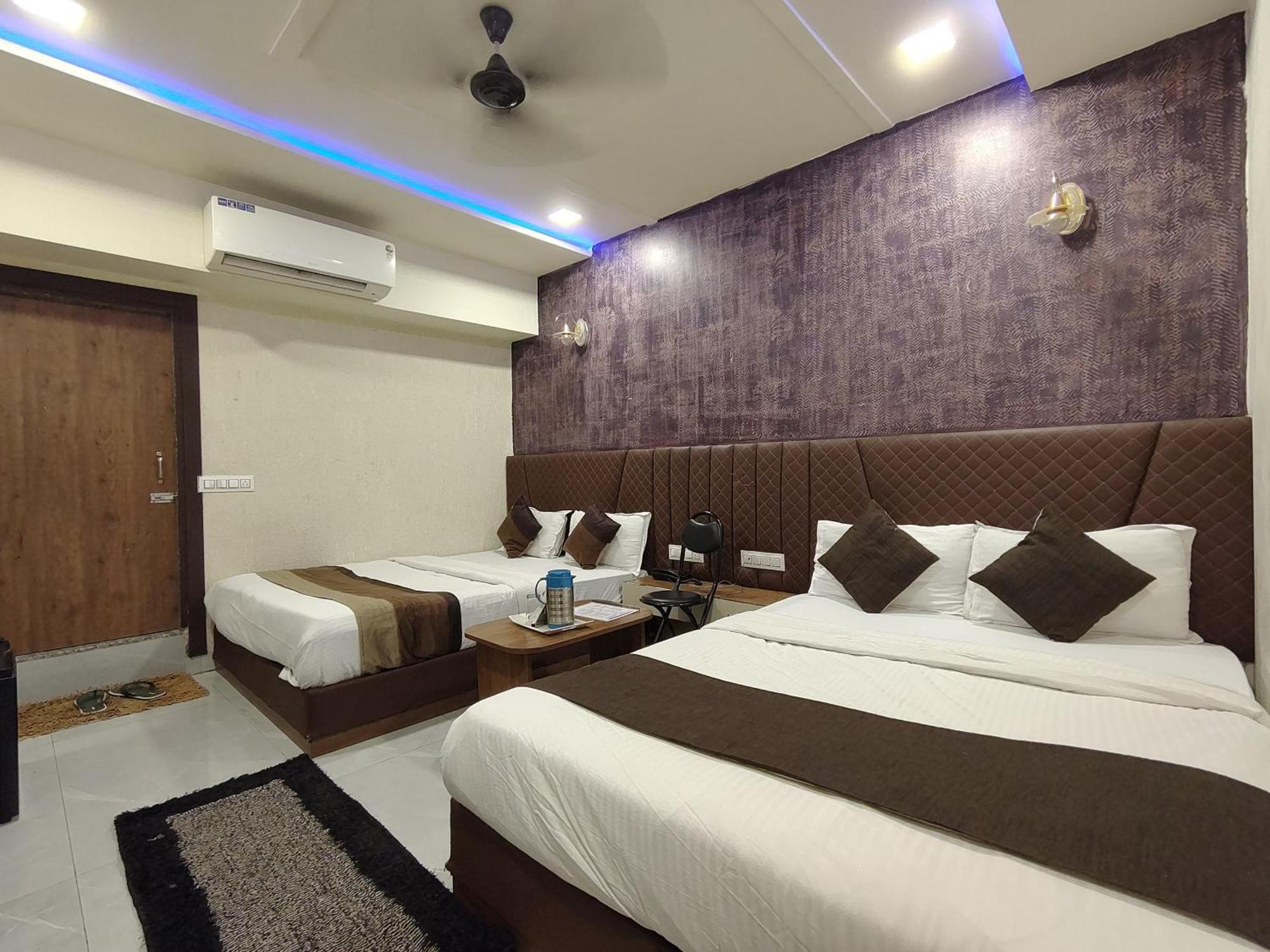Hotel Avadh Palace, Subhash Bridge, Rto Circle, Ахмедабад Екстер'єр фото