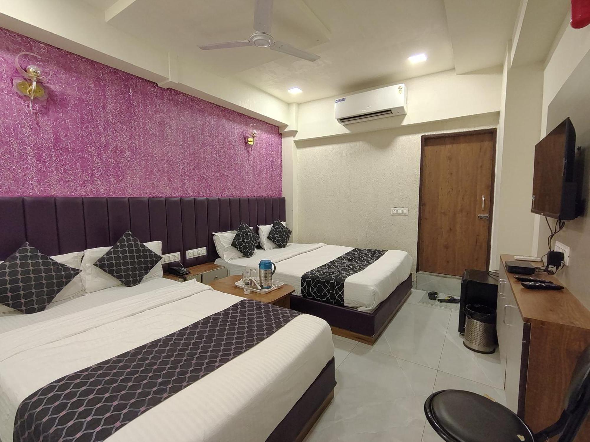 Hotel Avadh Palace, Subhash Bridge, Rto Circle, Ахмедабад Екстер'єр фото