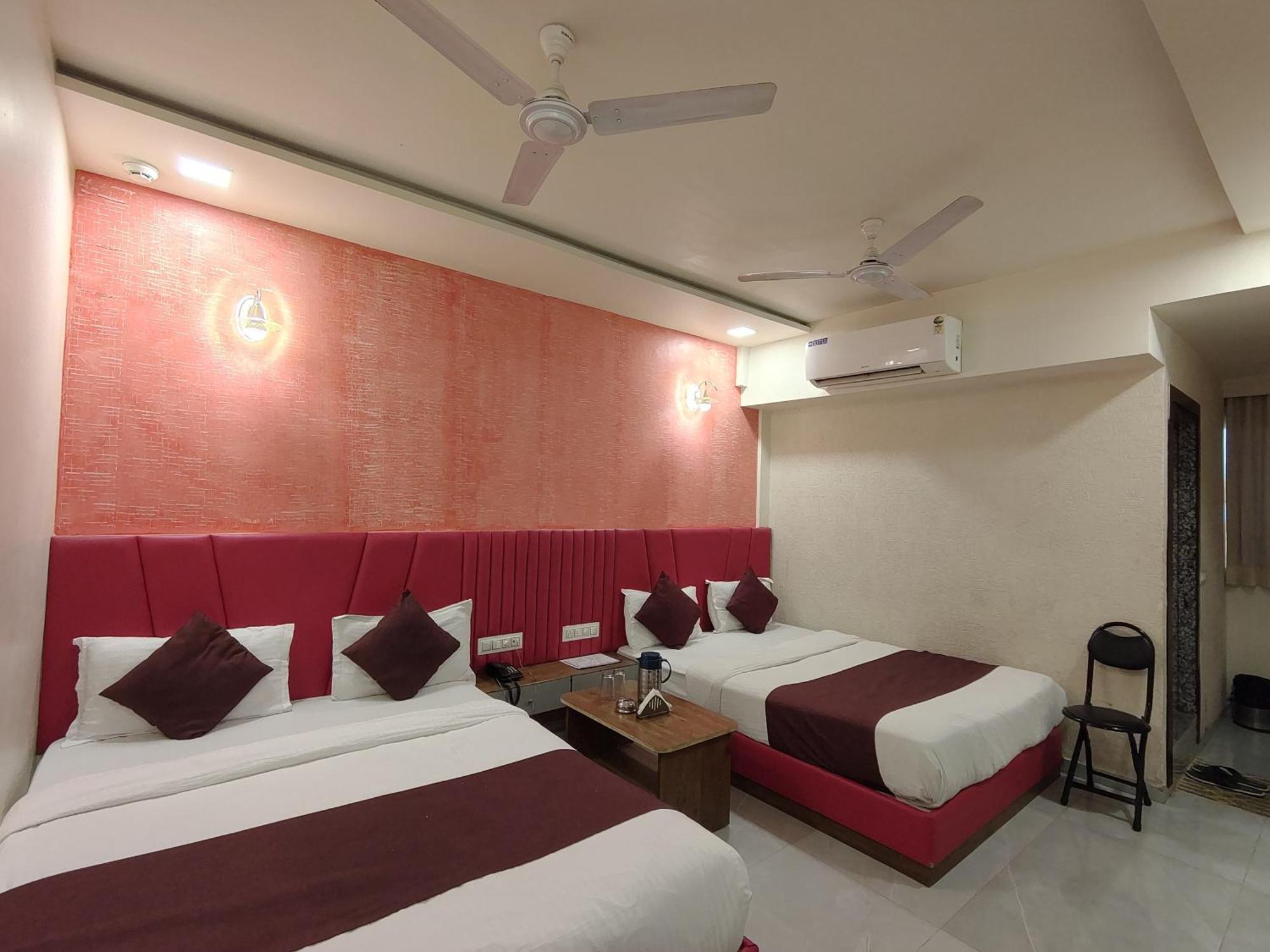 Hotel Avadh Palace, Subhash Bridge, Rto Circle, Ахмедабад Екстер'єр фото